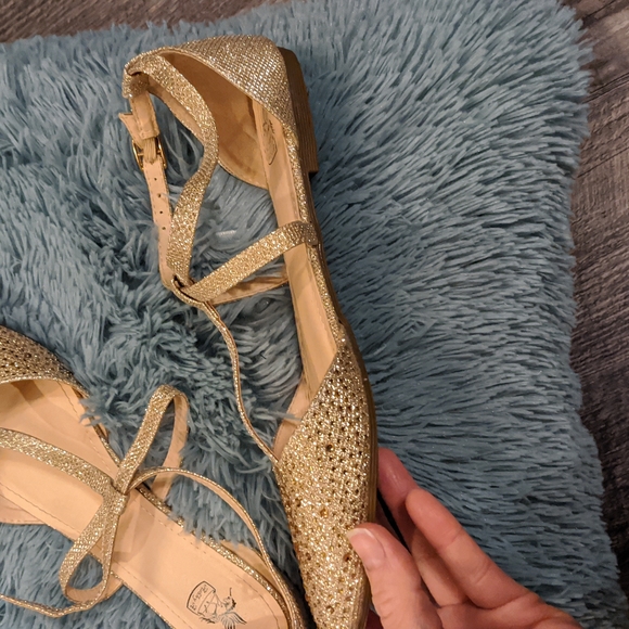 Ashley A strappy flats worn once - Picture 4 of 4